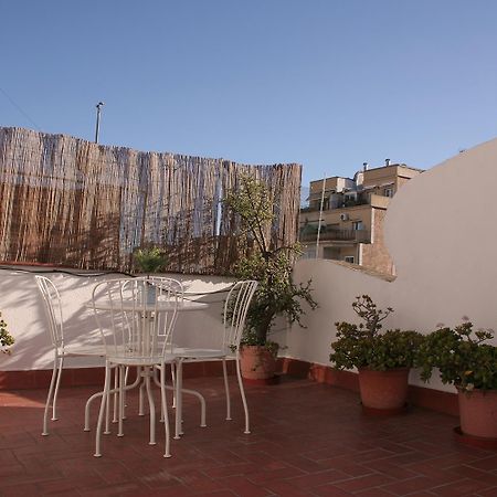 Lovely Apartment With A Terrace Barcelona Exterior foto